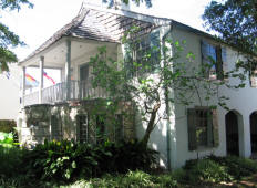 A Tour of the Oldest House...